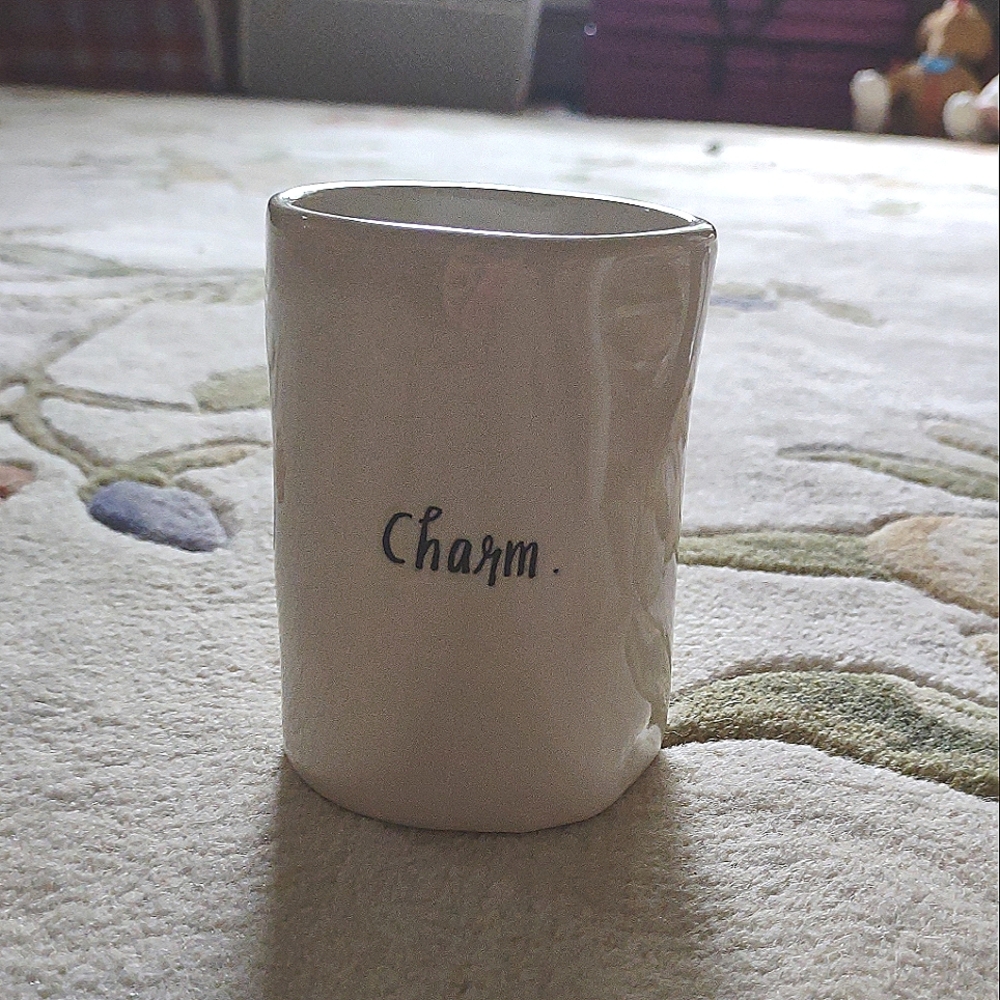 Rae Dunn Organizer/Vase